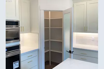 1894 S Holly St, Canby, OR 97013 - Photo 9