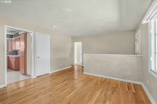 9404 SE 42nd Ave, Milwaukie, OR 97222 - Photo 3