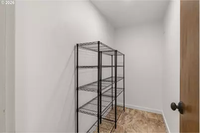 1995 Greiner St, Eugene, OR 97405 - Photo 15