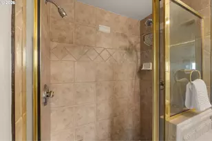 1995 Greiner St, Eugene, OR 97405 - Photo 21