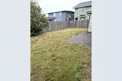 938 SW 11th St, Newport, OR 97365 - Photo 9