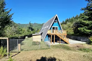 17735 Carpenterville Rd, Brookings, OR 97415 - Photo 9