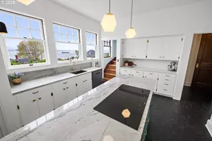 1684 Irving Ave, Astoria, OR 97103 - Photo 17