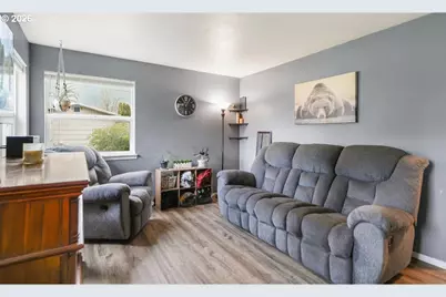 422 Elder St, Drain, OR 97435 - Photo 7