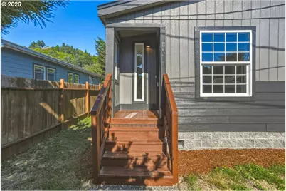 648 S Coral St, Rockaway Beach, OR 97136 - Photo 5