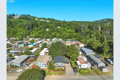 648 S Coral St, Rockaway Beach, OR 97136 - Photo 31