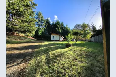 91136 Seaview Ln, Coos Bay, OR 97420 - Photo 13