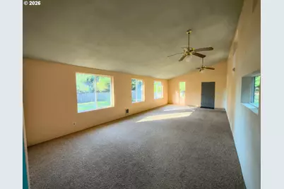 91136 Seaview Ln, Coos Bay, OR 97420 - Photo 3