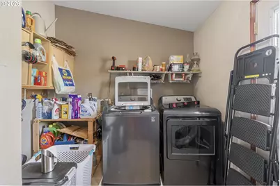 3225 Senecal Creek Dr, Woodburn, OR 97071 - Photo 15