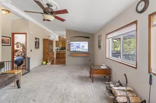 3225 Senecal Creek Dr, Woodburn, OR 97071 - Photo 19