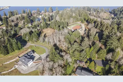 Fiddleback, North Bend, OR 97459 - Photo 25