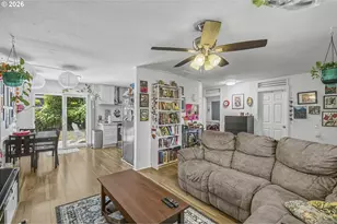 2523 NE 111th Ave, Portland, OR 97220 - Photo 9