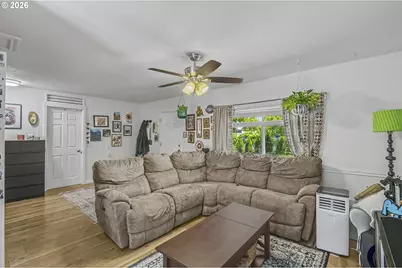 2523 NE 111th Ave, Portland, OR 97220 - Photo 9