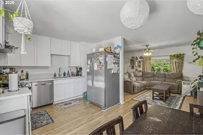 2523 NE 111th Ave, Portland, OR 97220 - Photo 13