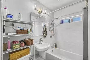 2523 NE 111th Ave, Portland, OR 97220 - Photo 17
