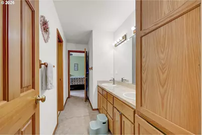 30898 Camas Swale Rd, Creswell, OR 97426 - Photo 33
