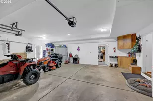 30898 Camas Swale Rd, Creswell, OR 97426 - Photo 37