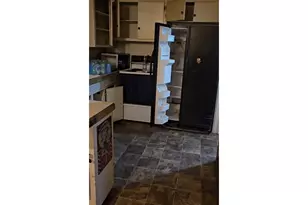 859 E St, Coos Bay, OR 97420 - Photo 15