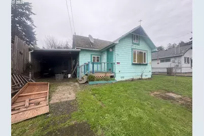 859 E St, Coos Bay, OR 97420 - Photo 1