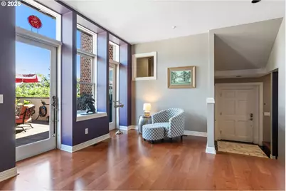 10458 NW 2nd St, Portland, OR 97231 - Photo 9