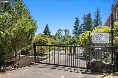 10458 NW 2nd St, Portland, OR 97231 - Photo 5