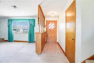 1004 Maple St, The Dalles, OR 97058 - Photo 5
