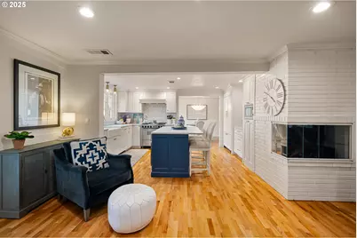 2107 Bedford Way, Eugene, OR 97401 - Photo 17