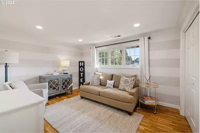 2107 Bedford Way, Eugene, OR 97401 - Photo 33