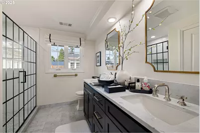 2107 Bedford Way, Eugene, OR 97401 - Photo 35