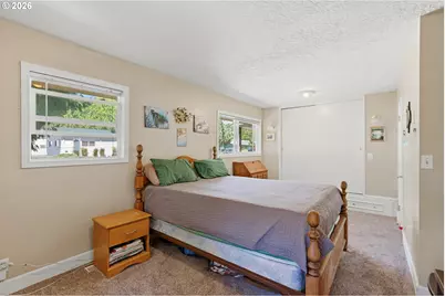 18232 SE Clinton St, Gresham, OR 97030 - Photo 11