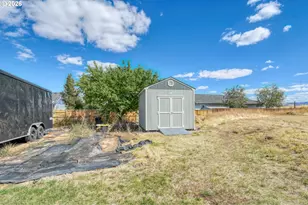 1914 SW 2nd Dr, Pendleton, OR 97801 - Photo 35