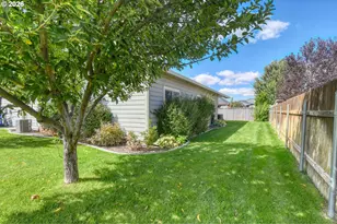 1914 SW 2nd Dr, Pendleton, OR 97801 - Photo 27