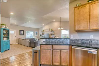 1914 SW 2nd Dr, Pendleton, OR 97801 - Photo 11