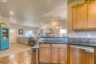 1914 SW 2nd Dr, Pendleton, OR 97801 - Photo 11