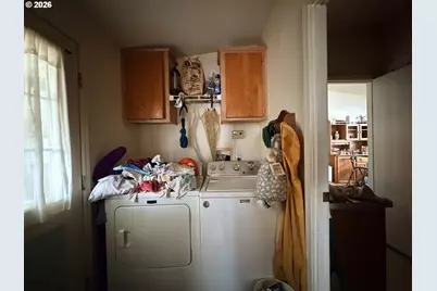 2242 Maia Loop, Springfield, OR 97477 - Photo 9