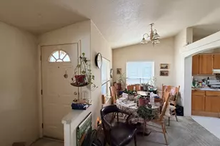 2242 Maia Loop, Springfield, OR 97477 - Photo 3