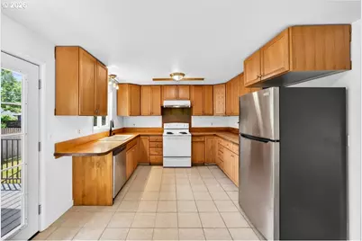 1776 NE Grant St, Hillsboro, OR 97124 - Photo 15