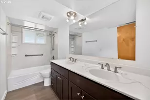 1776 NE Grant St, Hillsboro, OR 97124 - Photo 33