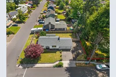 1776 NE Grant St, Hillsboro, OR 97124 - Photo 43