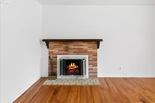1776 NE Grant St, Hillsboro, OR 97124 - Photo 9