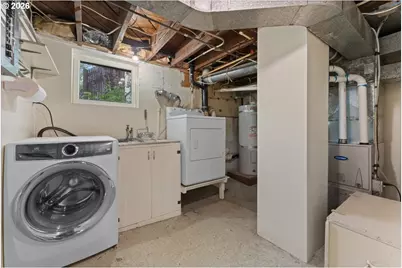 304 NE 62nd Ave, Portland, OR 97213 - Photo 35