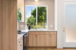 4893 NE Cesar E Chavez Blvd, Portland, OR 97211 - Photo 3
