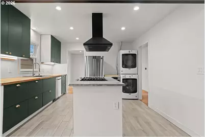 6523 SE 84th Ave, Portland, OR 97266 - Photo 9