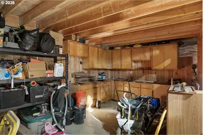 491 Oakwood Dr, Oakland, OR 97462 - Photo 29