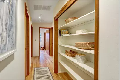 5537 SW Seymour Ct, Portland, OR 97221 - Photo 19