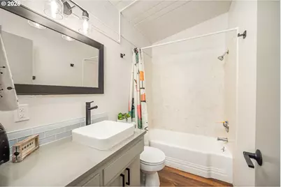 1233 1st St, Springfield, OR 97477 - Photo 19