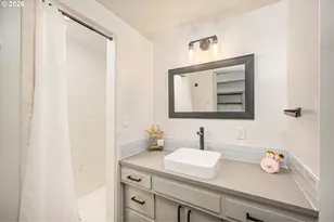 1233 1st St, Springfield, OR 97477 - Photo 15