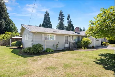 1574 SE Spruce St, Hillsboro, OR 97123 - Photo 3