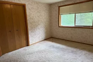 1344 Regency Dr, Eugene, OR 97401 - Photo 15