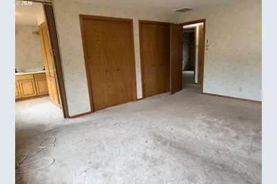 1344 Regency Dr, Eugene, OR 97401 - Photo 25